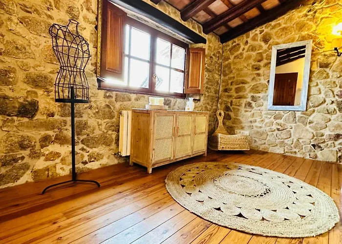 La Vista Brava * Платья-де-Аро